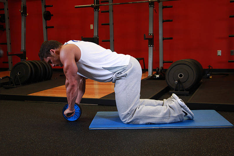 Ab Wheel Rollout start and end position