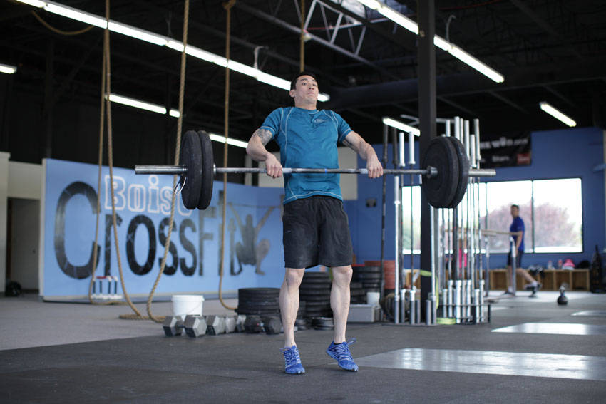 Bar ile Power Clean (Asılma Temizleme) hareketi başlangıç ve bitiş pozisyonu