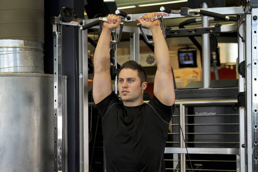 Cable Shoulder Press start and end position