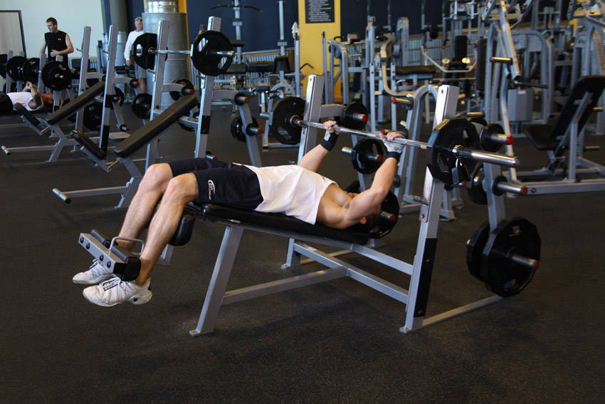 Decline Barbell Bench Press start and end position
