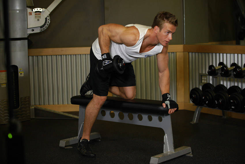 Dumbbell Triceps Kickback start and end position