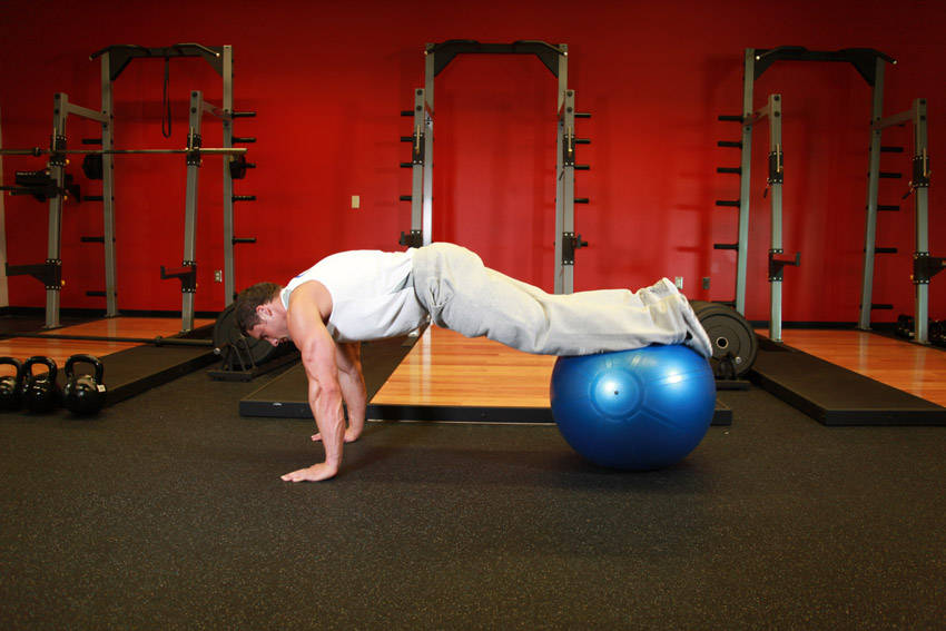 Exercise Ball Pull-In start and end position