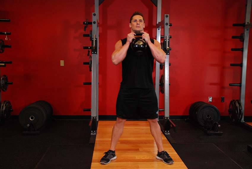 Goblet Squat start and end position