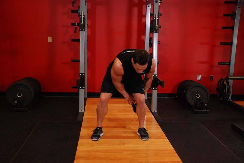 Kettlebell Figure 8 start and end position