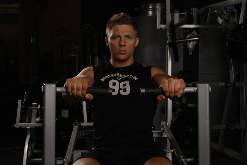 Machine Chest Press start and end position