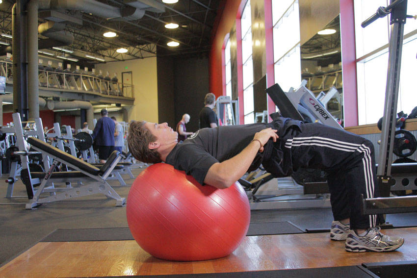 Physioball Hip Bridge start and end position