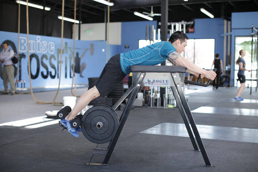 Reverse Hyperextension start and end position
