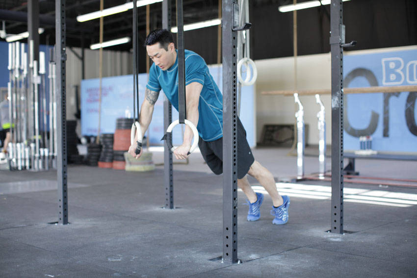 Suspended Push-Up start and end position