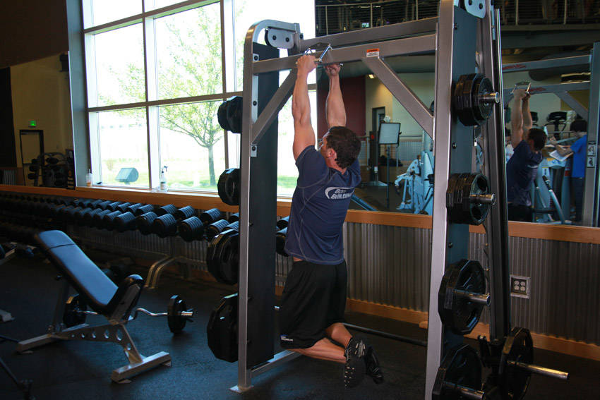 V-Bar Pullup start and end position