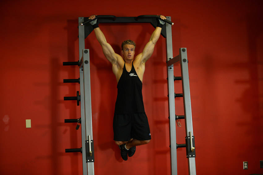 Wide-Grip Pull-Up start and end position